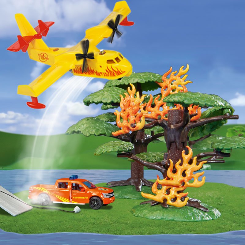Fire fighting airplane