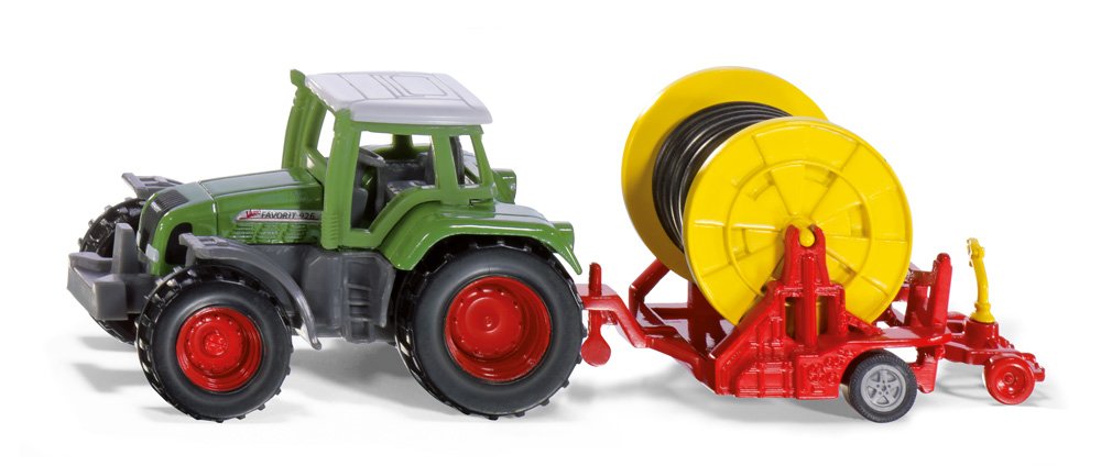 Traktor mit Bewässerungshaspel